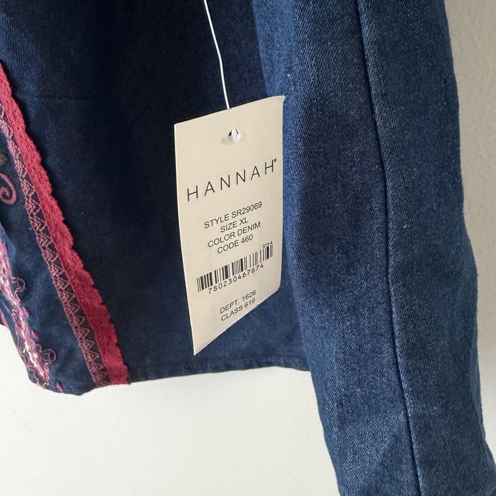 NWT Hannah Denim Embroidered Peasant Top XL Boho Bell Sleeve Blouse - Picture 4 of 10